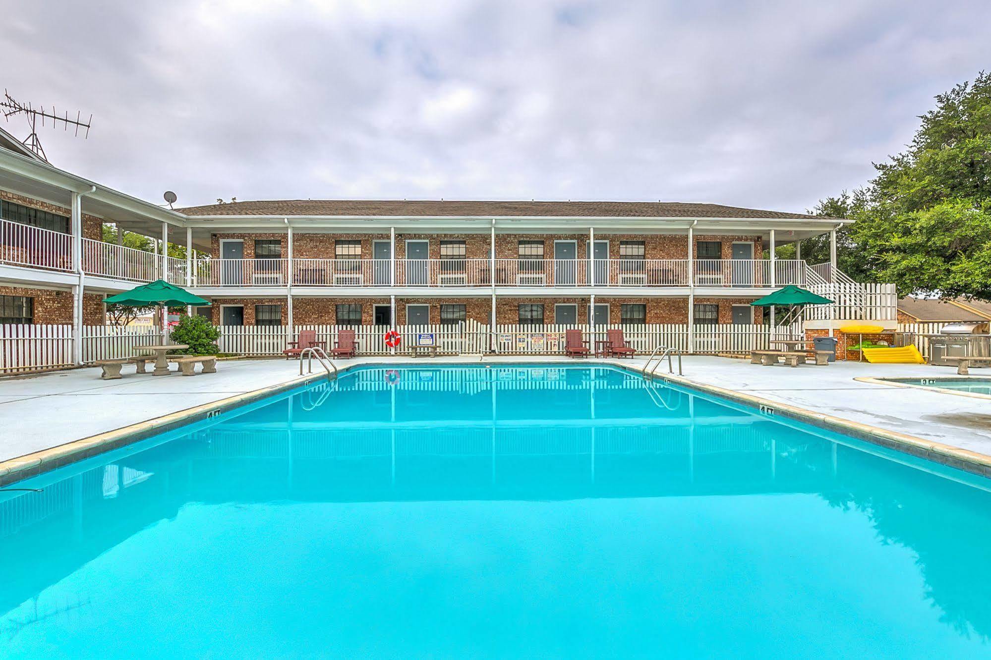 Lake View Inn Granbury Kültér fotó